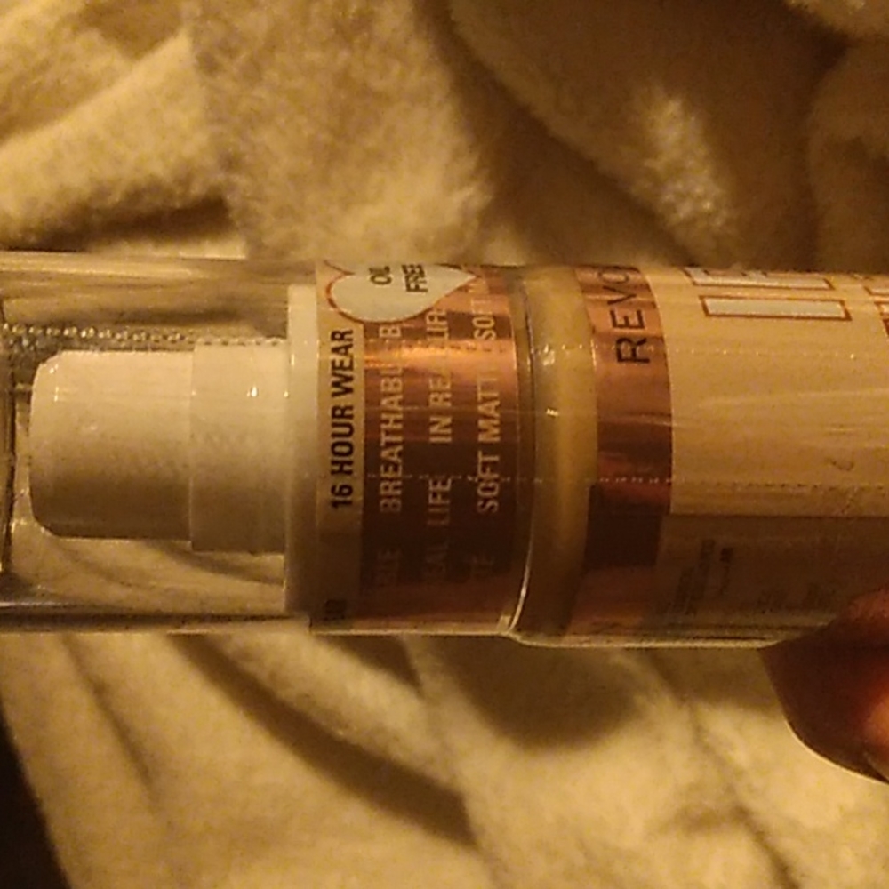 Matte foundation - Picture 4 of 4